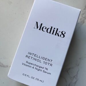 Medik8 Intelligent Retinol 10TR Serum